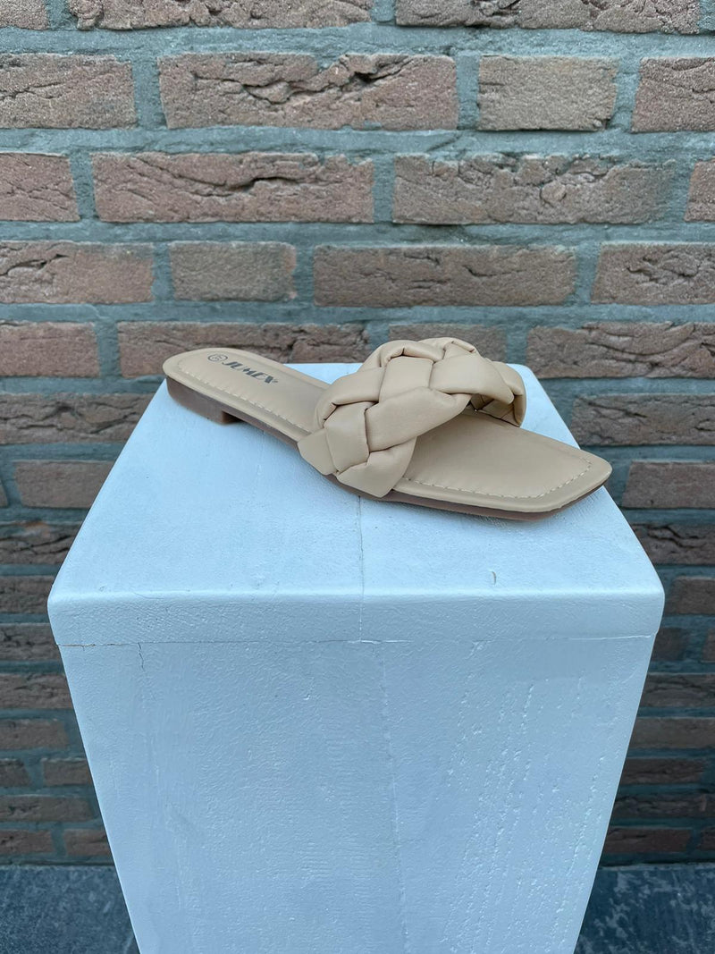 LUNA SLIDES